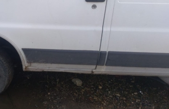 2006 model peugeot boxer 2.0 hdi çıkma sol kapı bandı