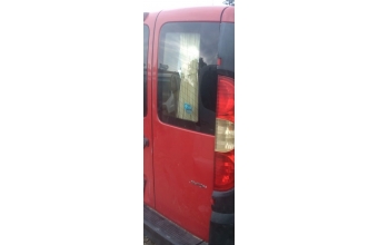 2007 model fiat doblo 1.3 multijet çıkma sağ bagaj kapağı