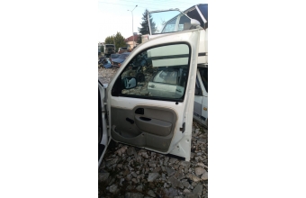 2008 model renault kangoo 1.5 çıkma sağ ön dolu kapı.