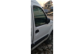 2008 model renault kangoo 1.5 çıkma sağ ön kapı.