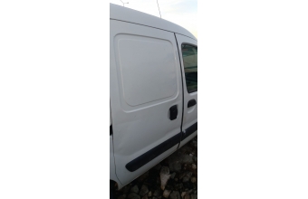 2008 model renault kangoo 1.5 çıkma sağ sürgülü dolu kapı.