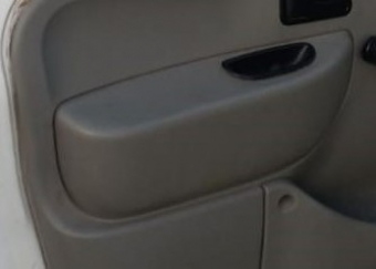 2008 model renault kangoo 1.5 çıkma sol ön kapı iç kolu.