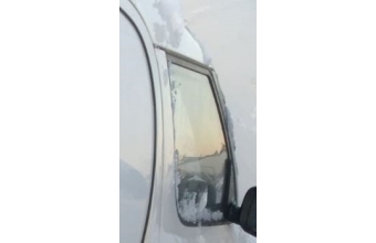 2008 model skoda roomster 1.4 dizel çıkma sağ ön kapı camı