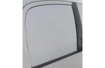 2008 model skoda roomster 1.4 dizel çıkma sol arka kapı camı