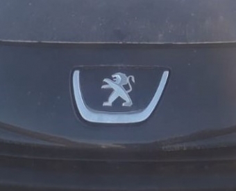 2009 model peugeot 207 1.4 benzinli çıkma panjur arma