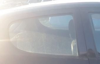 2009 model peugeot 207 1.4 benzinli çıkma sağ arka kapı camı