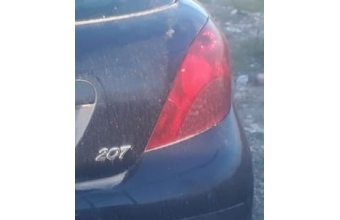 2009 model peugeot 207 1.4 benzinli çıkma sağ stop lambası