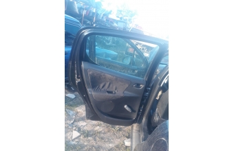 2009 model peugeot 207 1.4 benzinli çıkma sol arka dolu kapı
