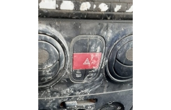 2009 model peugeot bipper 1.4 hdi çıkma dörtlü düğme flaşör