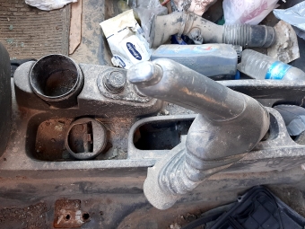 2009 model peugeot bipper 1.4 hdi çıkma orta konsol