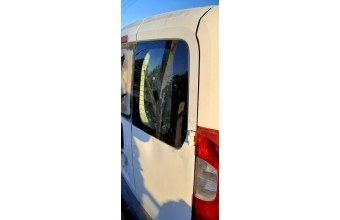 2009 model peugeot bipper 1.4 hdi çıkma sağ bagaj kapağı