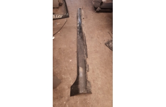 2010 2014 model volvo s60 çıkma sağ marşbiyel plastik kaplama