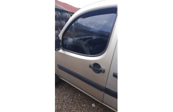 2011 model fiat doblo safeline çıkma sol ön dolu kapı