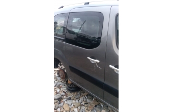 2012 model peugeot partner tepee 1.6 euro 5 çıkma orjinal sağ sürgülü kapı