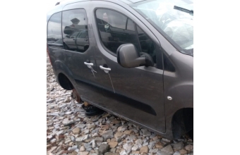 2012 model peugeot partner tepee 1.6 euro 5 çıkma sağ takım dolu kapı