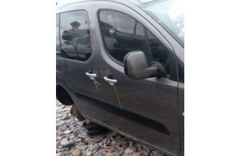 2012 model peugeot partner tepee 1.6 euro 5 çıkma sağ takım kapı