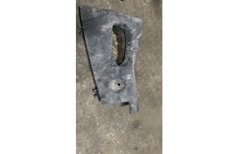 Alfa romeo 166 direksiyon alt plastiği