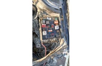 Audi A3 2004 model 1.6 manuel sigorta kutusu