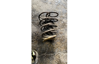 BMW E34 520 ön yaylar