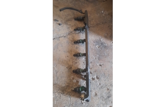 bmw e34 çıkma benzin enjektör kütüğü geri dönüş valfı