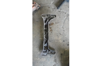 BMW e36 manuel vites sanzıman alt traversi braket