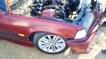 BMW e36 sag on çamurluk
