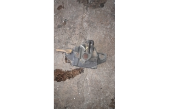 Chrysler 300m kaput kilidi