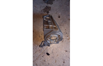 Citroen Berlingo 1.9 dizel eski tip mazot pompa ayağı braket
