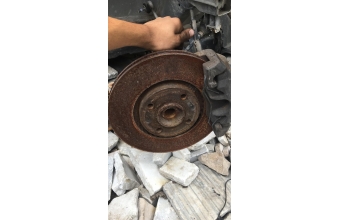 citroen berlingo çıkma sağ taşıyıcı fren merkezi disk