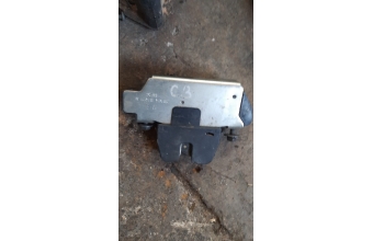 citroen c3 çıkma bagaj kapağı kilidi