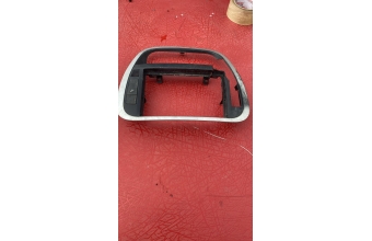 Citroen C3 teyip çerçevesi