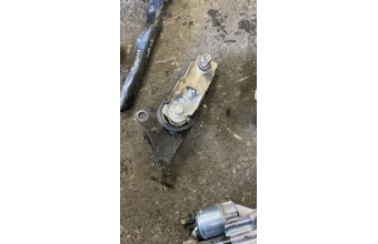 Citroen saxo şanzıman alt kulağı