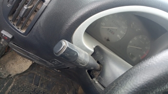 Citroen Saxo sinyal silecek kolu