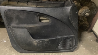Citroen saxo sol ön kapı döşemesi 2500