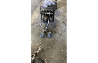 Citroen saxo. Pedal takımı