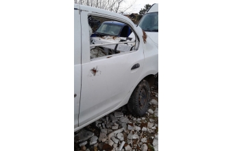 Clio Sembol Joy sol arka kapi boş