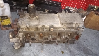 Dacia Logan 1.6 8v silindir kapak