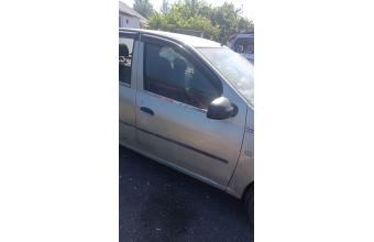 Dacia Logan sağ ön kapi