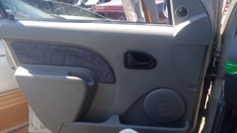 Dacia Logan sol ön doseme