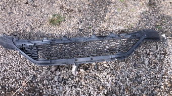 Dacia sandero 3 ön tampon alt ızgarası 4 bin