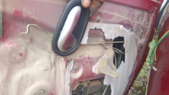 Dacia stepvay sağ arka kapı kolu