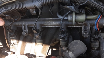 daewoo nexia çıkma 1.5 benzin enjektör kütük