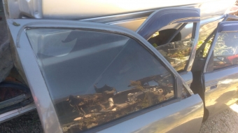 daihatsu applasuse çıkma sağ ön cam