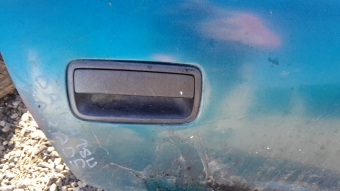 Daihatsu charade sag arka kapı kolu
