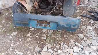 Daihatsu charade sedan arka tampon