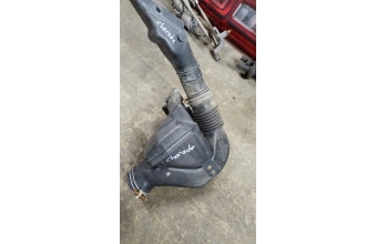 Daihatsu charede hava rezinatörü hava hortumu