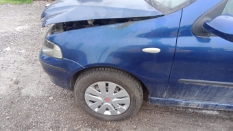 Fiat Albea orta kasa sol ön çamurluk