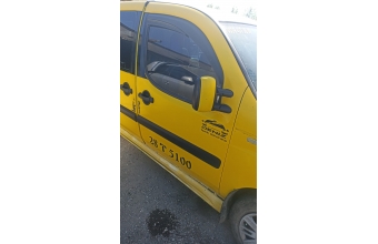 Fiat Doblo 2 sağ ön kapi