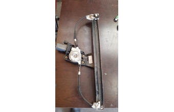 fiat doblo çıkma sağ ön cam krikosu