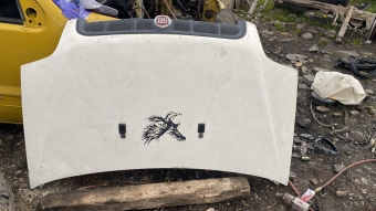 Fiat Doblo ön kaput